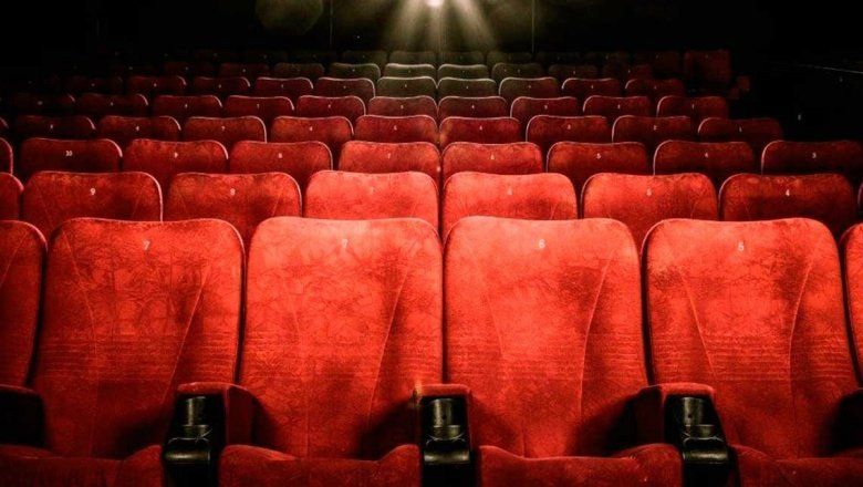 El cine y los teatros volverán con estrictos protocolos de medidas sanitarias.