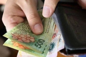 No hubo acuerdo entre los gremios y los empresarios: el Gobierno fijará el salario mínimo por decreto.