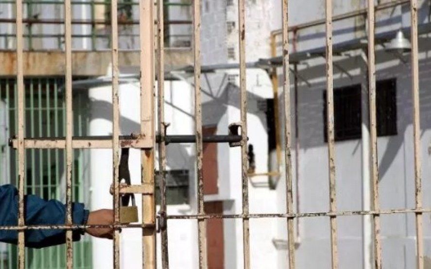 Con el SPB saturado, la Provincia busca alternativas para construir nuevas cárceles. 