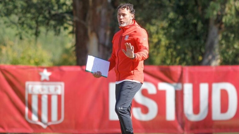 Milito debió cambiar el equipo y la lista a último momento