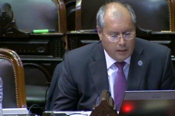 balearon a un diputado en en el congreso y mataron una persona que lo acompanaba