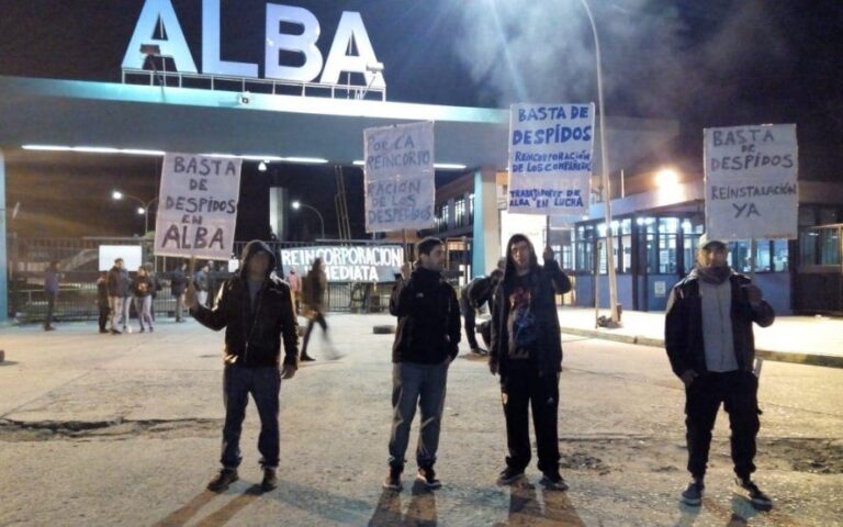 Tras los despidos en ALBA, trabajadores continúan con el reclamo para exigir la reincorporación