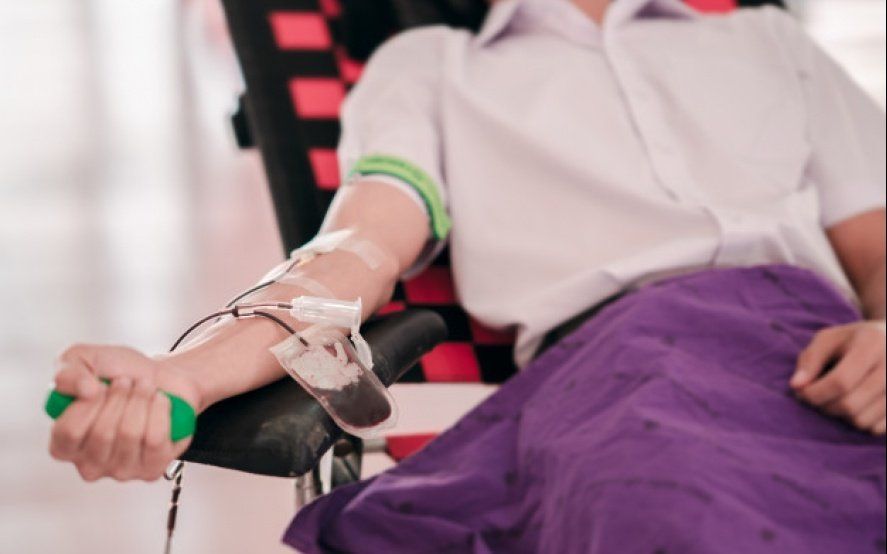 El objetivo es analizar las muestras de sangre las y compararlas con 600 restos óseos hallados en fosas comunes de la provincia de Buenos Aires.