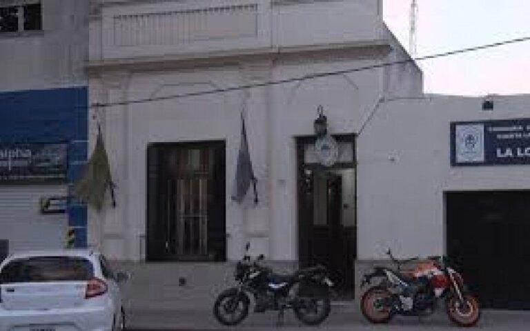 Desafectaron a un comisario y detienen a dos mujeres de la fuerza en La Plata