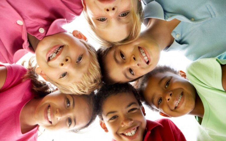 Día del Niño, la Niña o la Niñez: el género inclusivo y cómo debería llamarse al día del festejo