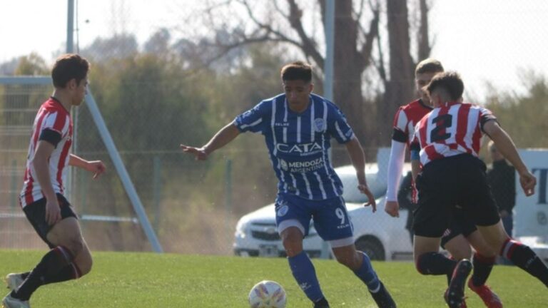 Estudiantes rescató un empate en Mendoza