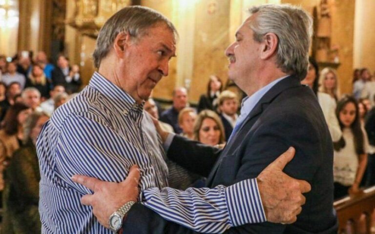 Alberto Fernández recordó a De La Sota y dijo que “nunca estuvo peleado” con el gobernador Schiaretti