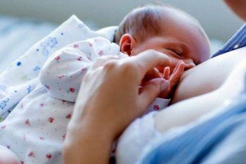 ofrecen consultas gratuitas sobre lactancia materna en el centro integral para la mujer de la plata