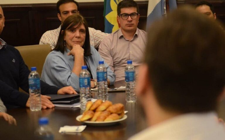 La oposición le recomendó a Conte Grand que renuncie una vez que Vidal termine el mandato