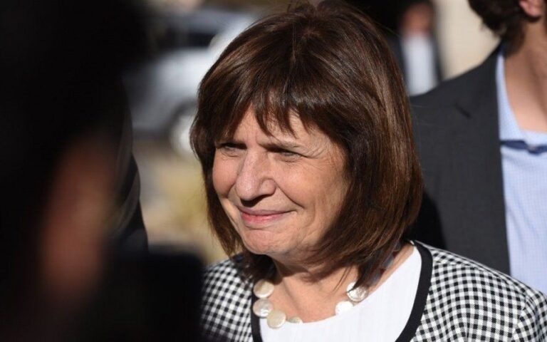 Otro papelón: Bullrich quiso desmentir los casos de gatillo fácil, pero hizo trampa