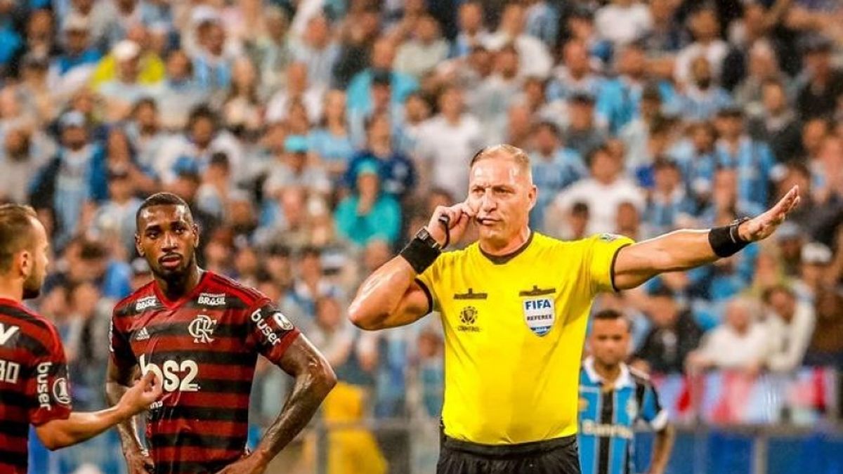 En Brasil también hay polémica por el VAR: Mirá los tres goles que Pitana le anuló a Flamengo frente a Gremio
