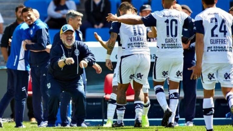 Maradona lo hizo: Gimnasia ganó luego de 153 días