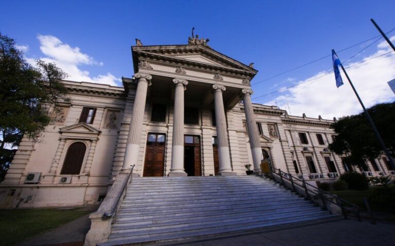 Endeudamiento en la Provincia: siguen los chispazos en la Legislatura