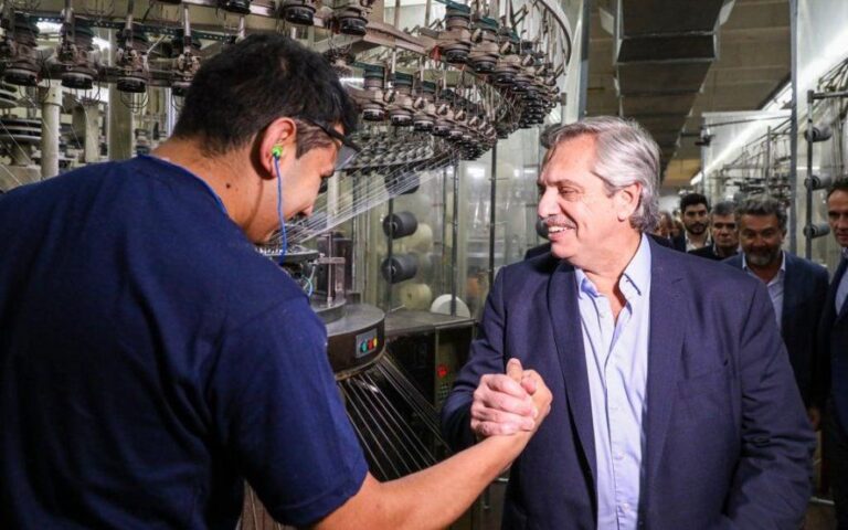 Alberto: “Vamos a hacer lo que haga falta para que se produzca, se dé trabajo y se venda”