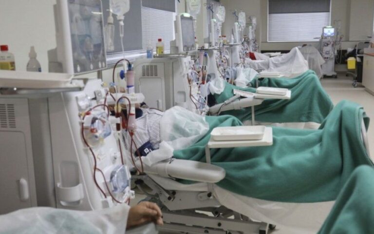 Grave: La Provincia no paga y los centros de salud suspenden tratamientos de diálisis
