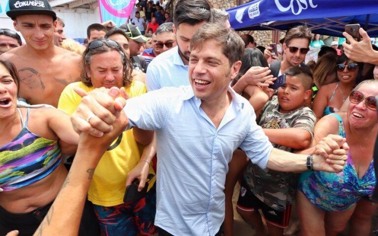 El mensaje de Kicillof: “Los que sólo piensan en acreedores extranjeros deben entender que el futuro está en el pueblo”