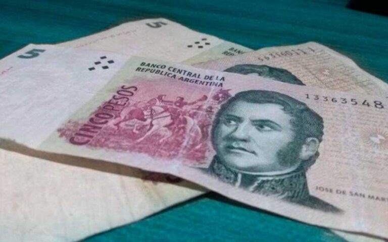 San Martín vigente 30 días más: Postergan un mes la salida de circulación del billete de 5 pesos