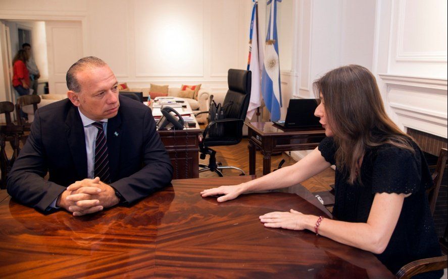 Berni esmeriló la gestión de Frederic en materia de seguridad, y no perdió ocasión para criticarla.