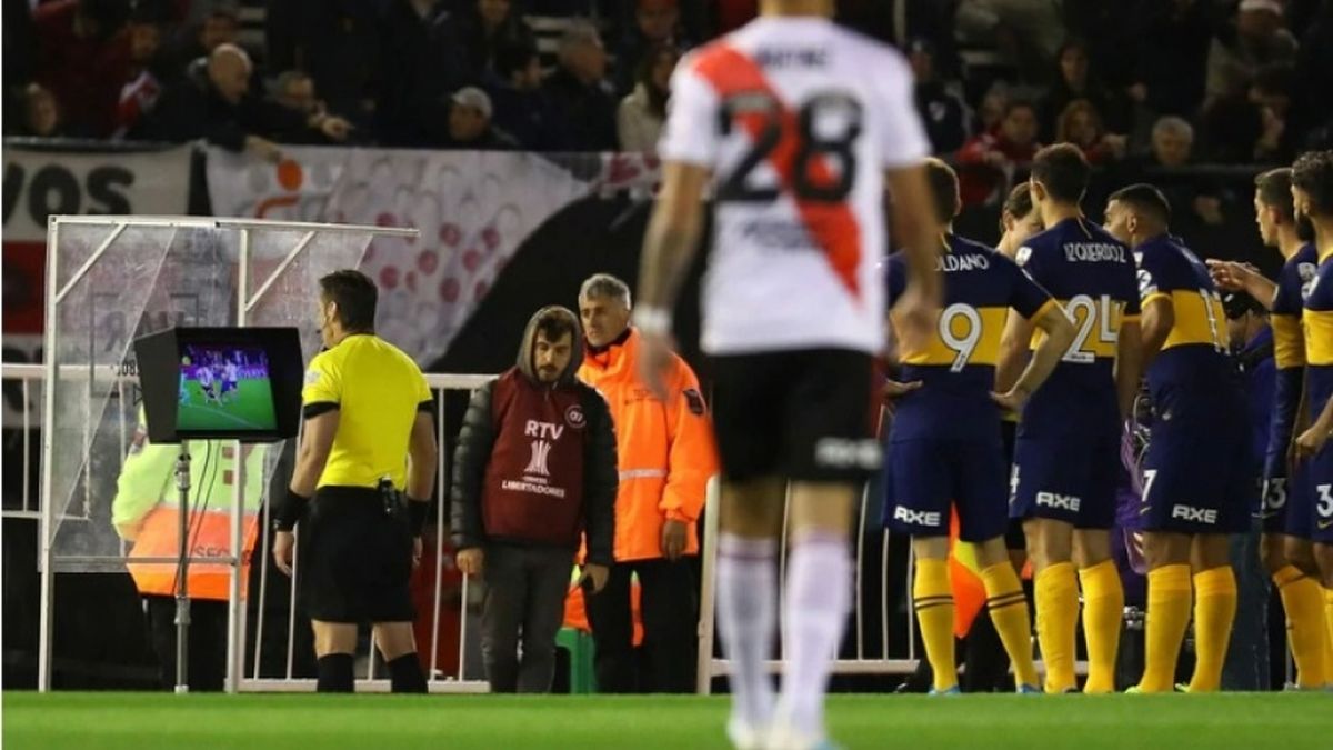 Es un hecho: Conocé los detalles de cómo será el arribo del VAR al fútbol argentino en la próxima temporada