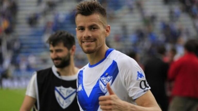 Estudiantes hace caja ante la venta de Gastón Giménez