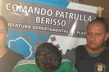 dos policias heridos a pedradas y tres menores demorados tras una pelea entre dos bandas