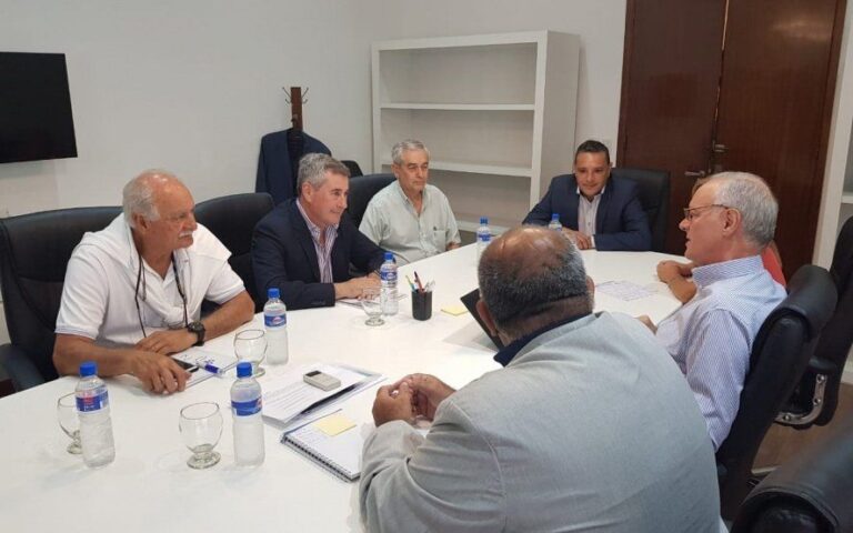 Cuestionan restricciones de los trabajadores de la Salud para acceder a las licencias