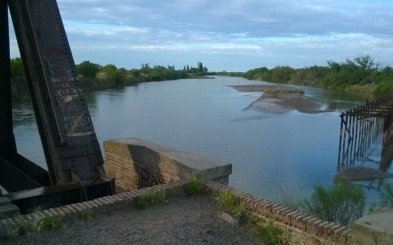 Buscan surcar la Provincia con dos “megaacueductos” para llevar agua potable a Bahía y a Junín