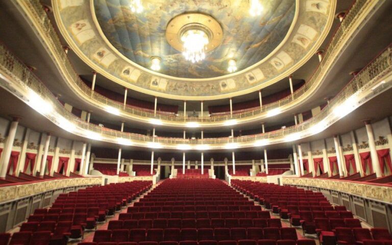 “Coliseo OnLine.2020”: las actividades que propone el Teatro Municipal de La Plata para la cuarentena