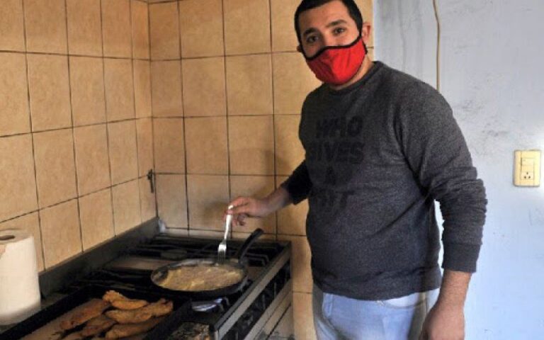 Reconocen al bonaerense que regaló milanesas a donantes de plasma