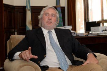 Julio Conte Grand, el procurador general en el ojo de la tormenta