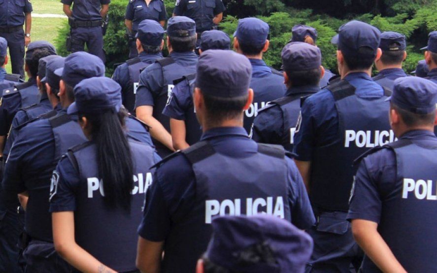Se encuentra abierta la inscripción para ingresar a la Policía de la Provincia de Buenos Aires.