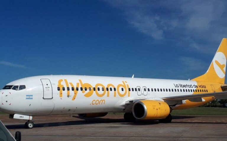 Flybondi devolvió un avión y en EE.UU. sólo lo admitieron como carguero