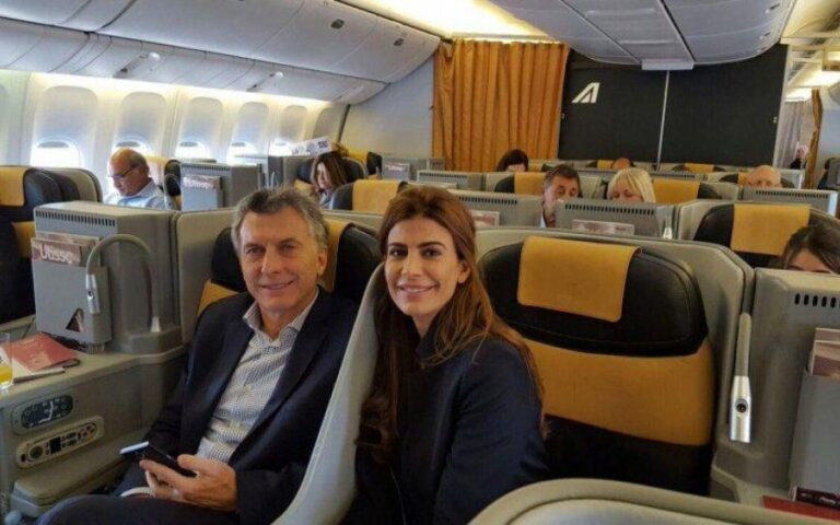 Otra vez: en plena cuarentena, Macri se fue a Europa en familia