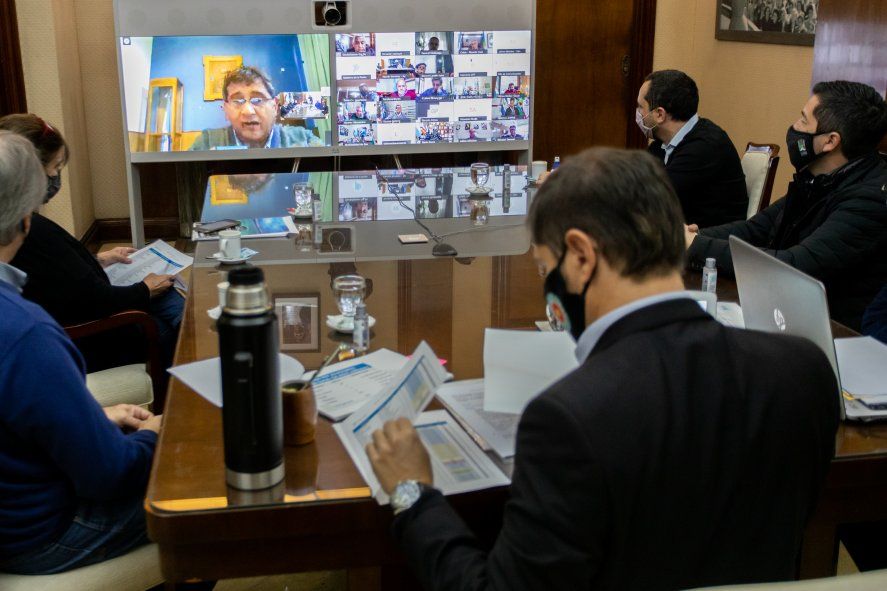 Los intendentes participaron de forma virtual de la presentación de Kicillof.