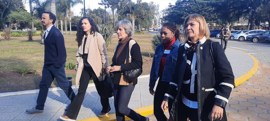 Keishia Thorpe, la mejor docente del mundo, visitó el Hipódromo de La Plata en su visita a Latinoamérica como embajadora de la educación