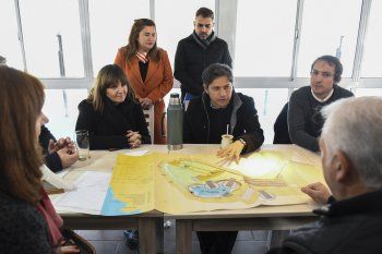 fue a visitar con buena parte de su gabinete, obras y programas a la Sexta Sección electoral.