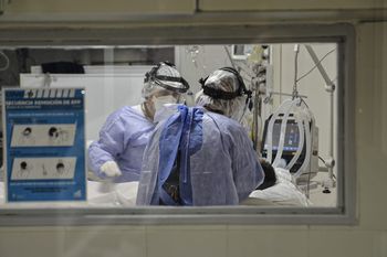 La enfermedad de COVID-19 aumenta en nñumero de casos