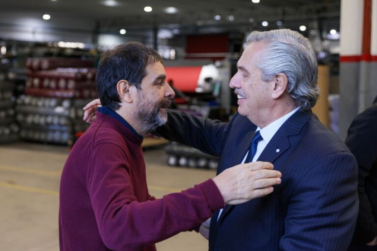 Alberto Fernández volvió al conurbano y bancó a Moreira en San Martín