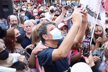 Facundo Manes se quejó de los medios en su visita a La MAtanza