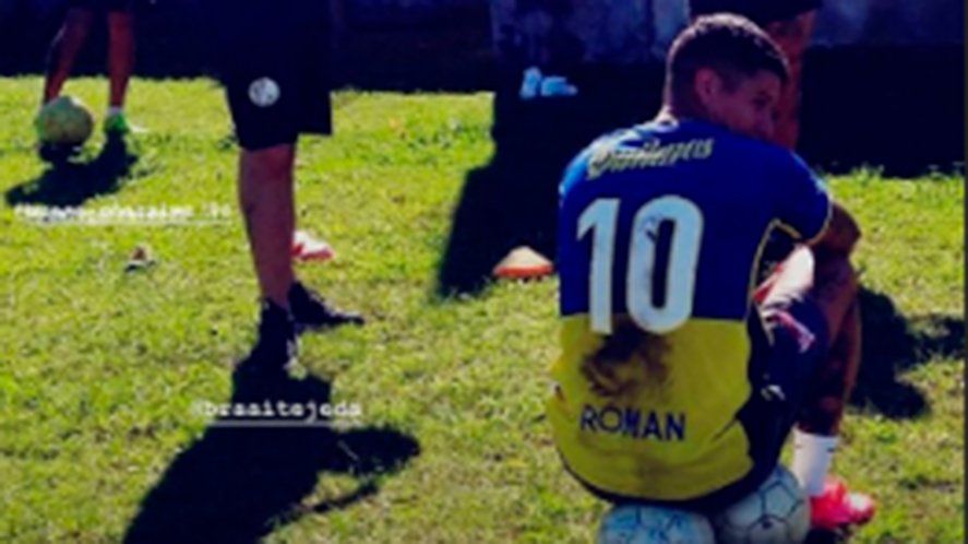 Rojo a un paso de cumplirle el sueño al padre de ponerse la camiseta de Boca.