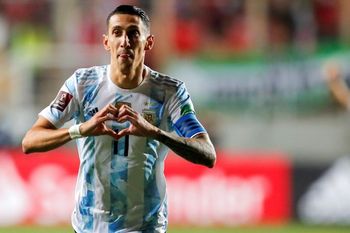 Nuevamente capitán: Di María será uno de los referentes de un plantel que llega con varias bajas.