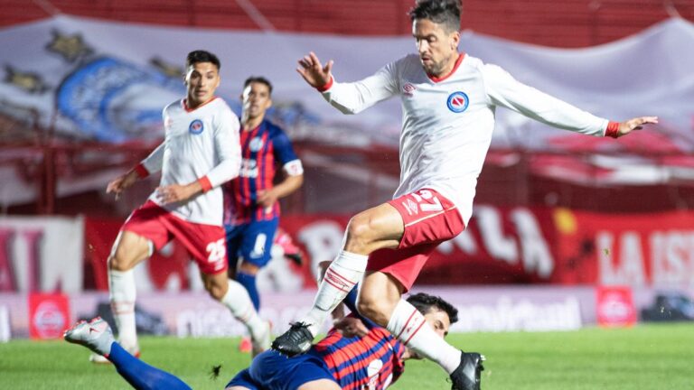 Estudiantes espera por Argentinos: ¿Cómo llega el Bicho?
