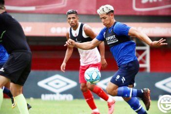 La primera formación de Gimnasia cayó en el Estadio Diego Armando Maradona.