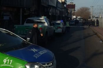 horror en berazategui: encontro a su abuela degollada y buscan a dos presuntas ladronas