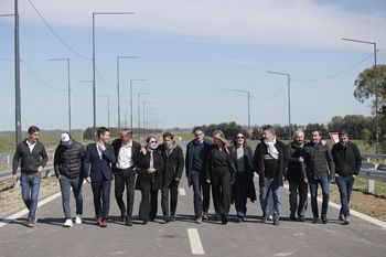 axel kicillof habilito una obra clave con un mensaje a la oposicion: no venimos con motosierras ni con dinamita