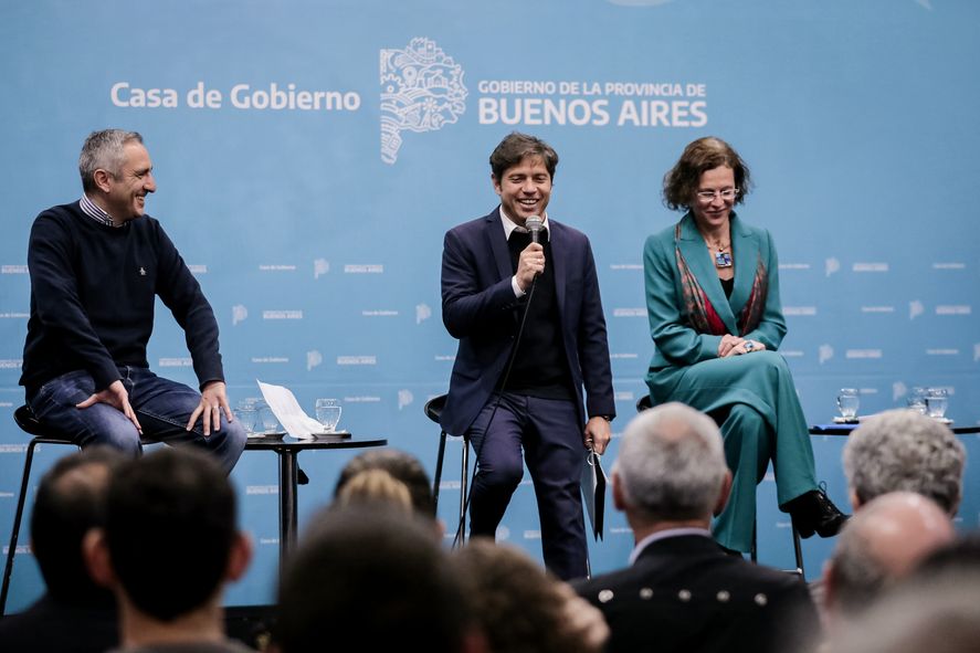 El gobernador Axel Kicillof firmó un convenio para poder garantizar los derechos de niños, niñas y adolescentes en los municipios.