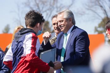 El Presidente entregó más de 1.000 netbooks de Conectar Igualdad