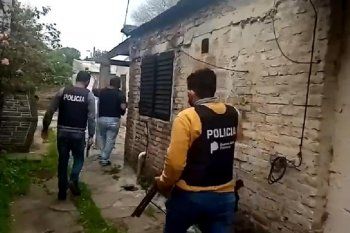Por la entradera y luego de detectar huellas dactilares hay dos detenidos