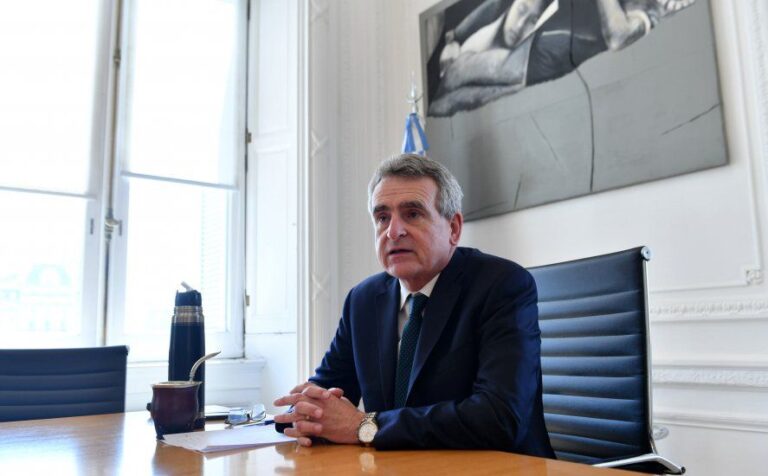 Agustín Rossi: “Ellos están pensando directa o indirectamente en una maxi devaluación”
