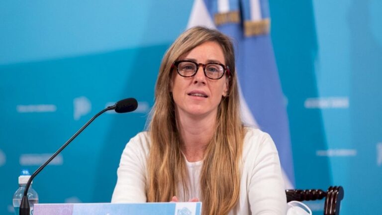 Agustina Vila, Directora General de Escuelas de la Provincia de Buenos Aires: “Estamos haciendo lo que dijimos, que es disponer de los recursos para recuperar la presencialidad”